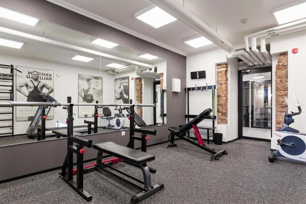 Urban-Glam City Centre Studio With A Gym And Terrace Tallinn Exterior photo